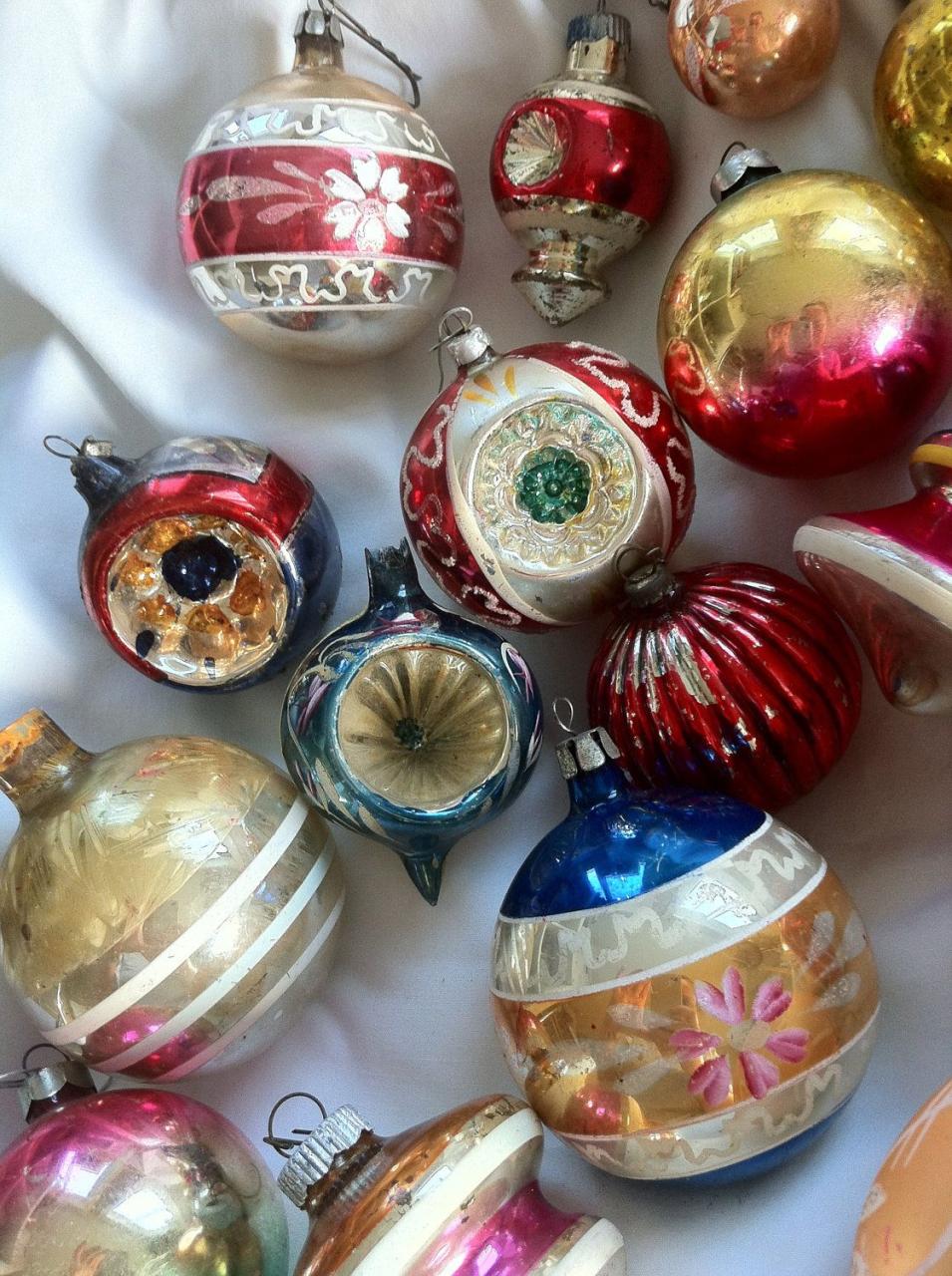 old world christmas decor 30++ Old Fashioned Christmas Decorations KIDDONAMES