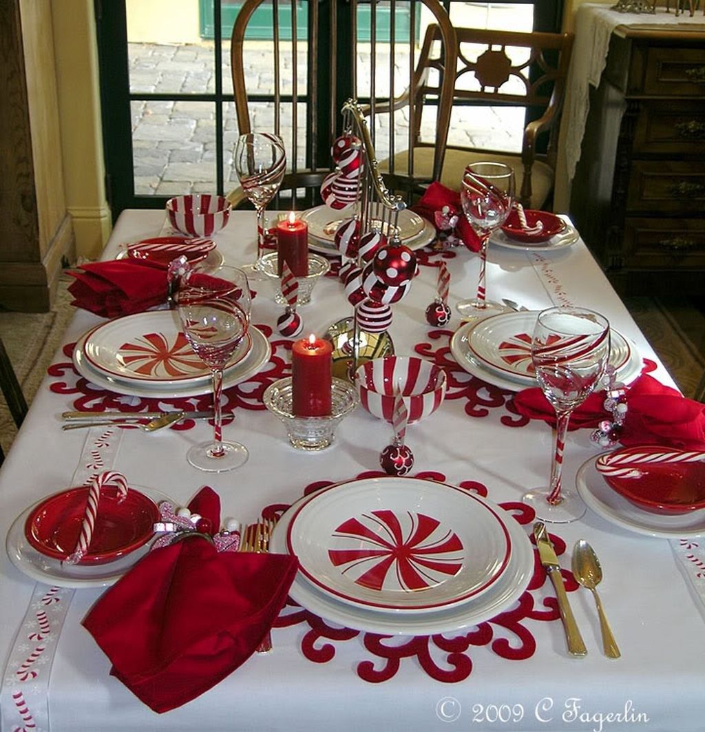 red and white christmas table decor Adorable Red And White Christmas Christmas Centerpieces Ideas 32