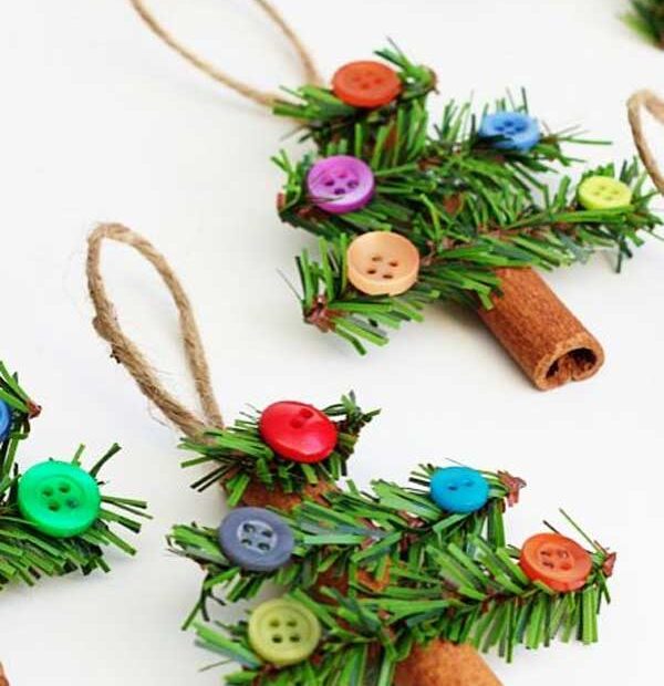 christmas decorations you can make 35+ Creative DIY Christmas Decorations You Can Make In Under An Hour