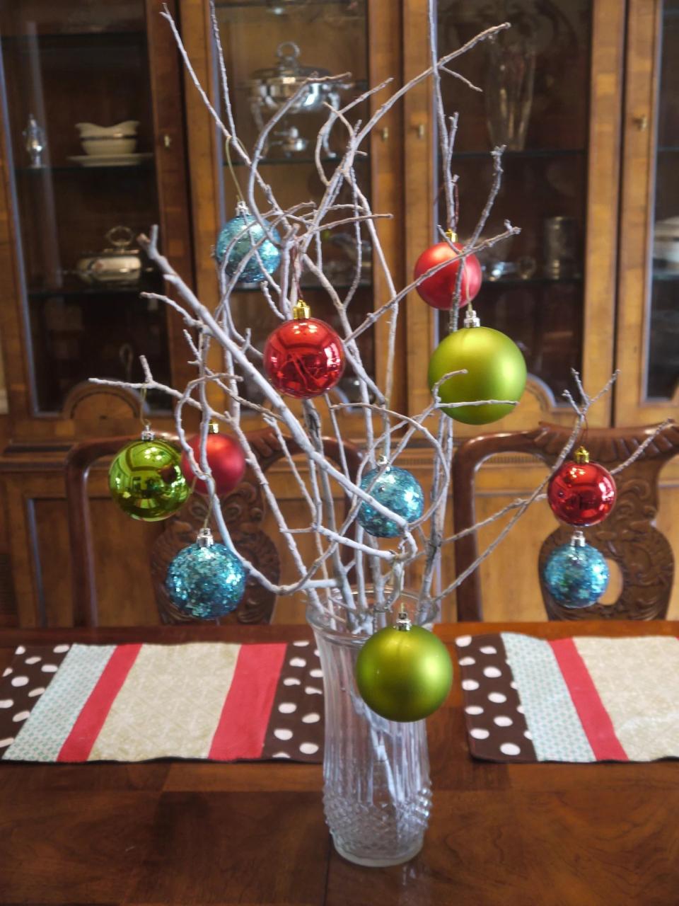 christmas centerpiece ideas diy 30 Beautiful Christmas Centerpiece Ideas You Must Try