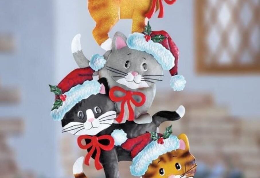 cat christmas yard decor Cats Whimsical Cute Festive Metal Cat Wearing Santa Hats Christmas