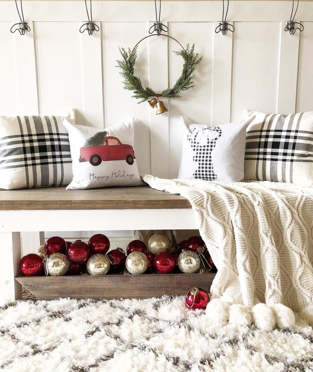 christmas entry way decor 19 Amazing Christmas Entryway Ideas (Farmhouse Style & More!)