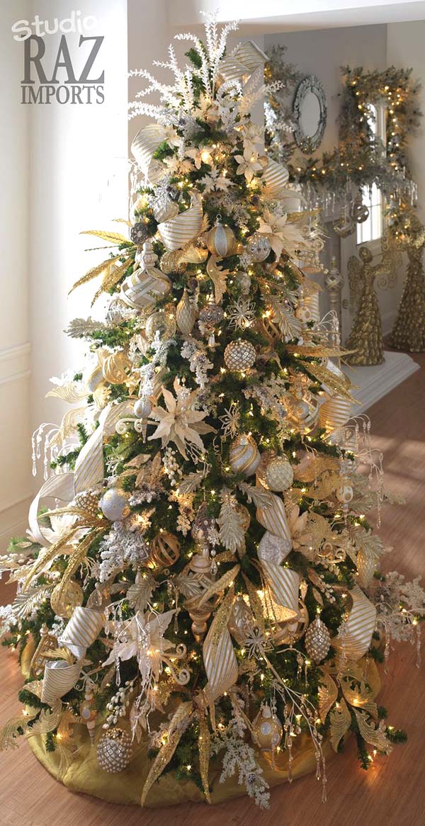 christmas decorating ideas silver and gold 20+ Amazing Christmas Decorations In Silver And Gold Decor Home Ideas