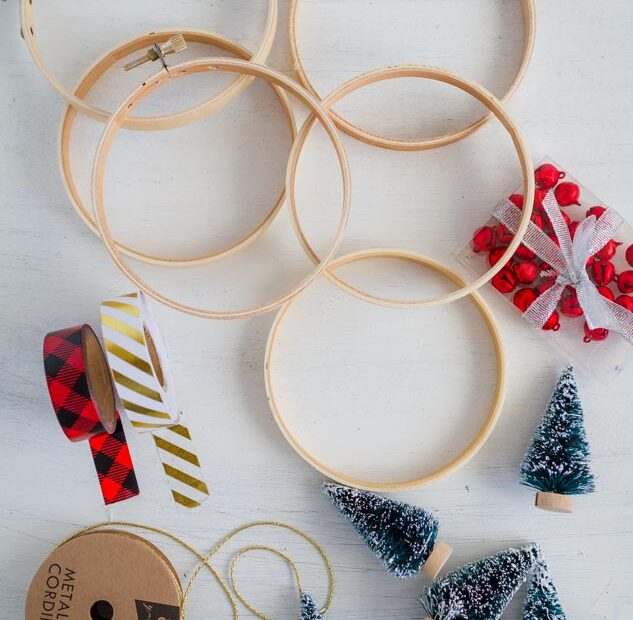 christmas decoration ring ideas Super Easy And Adorable Christmas Tree Ring Ornaments