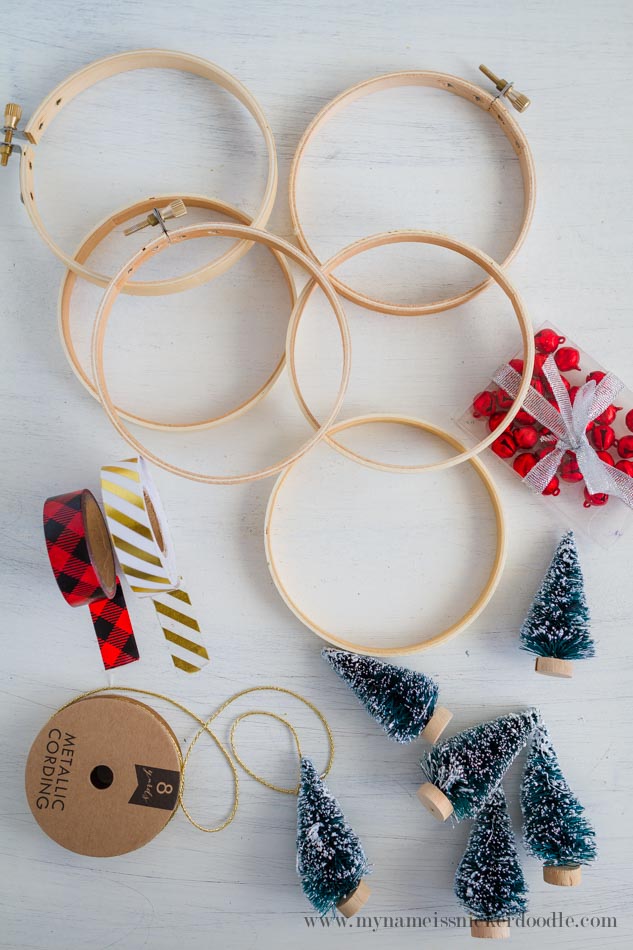 christmas decoration ring ideas Super Easy And Adorable Christmas Tree Ring Ornaments