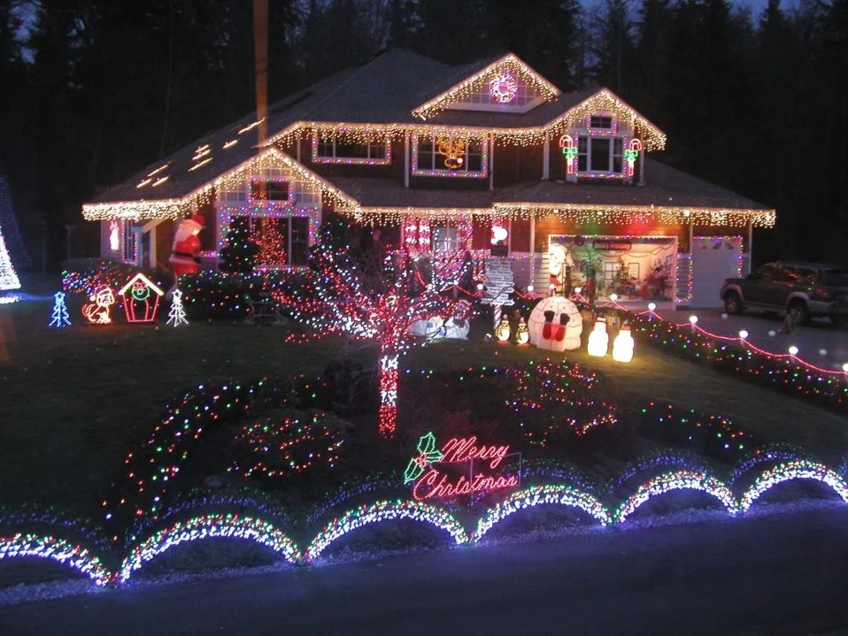 christmas decor that lights up 20 Phenomenal Outdoor Christmas Lights Setups