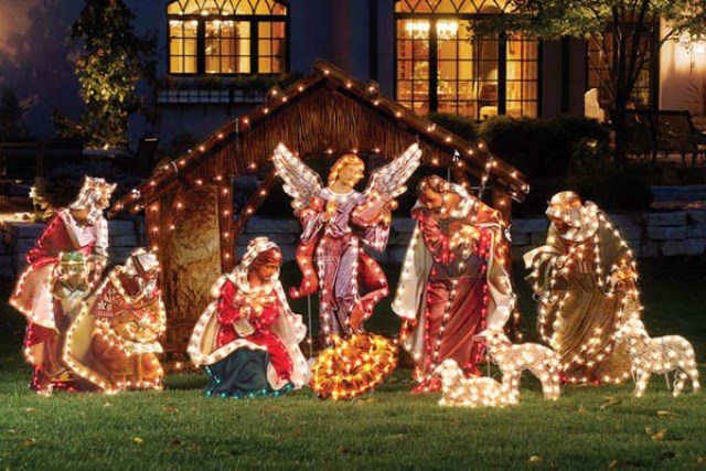 christmas decorations garden ideas 22 Amazing Christmas Garden Decoration Ideas Site For Everything