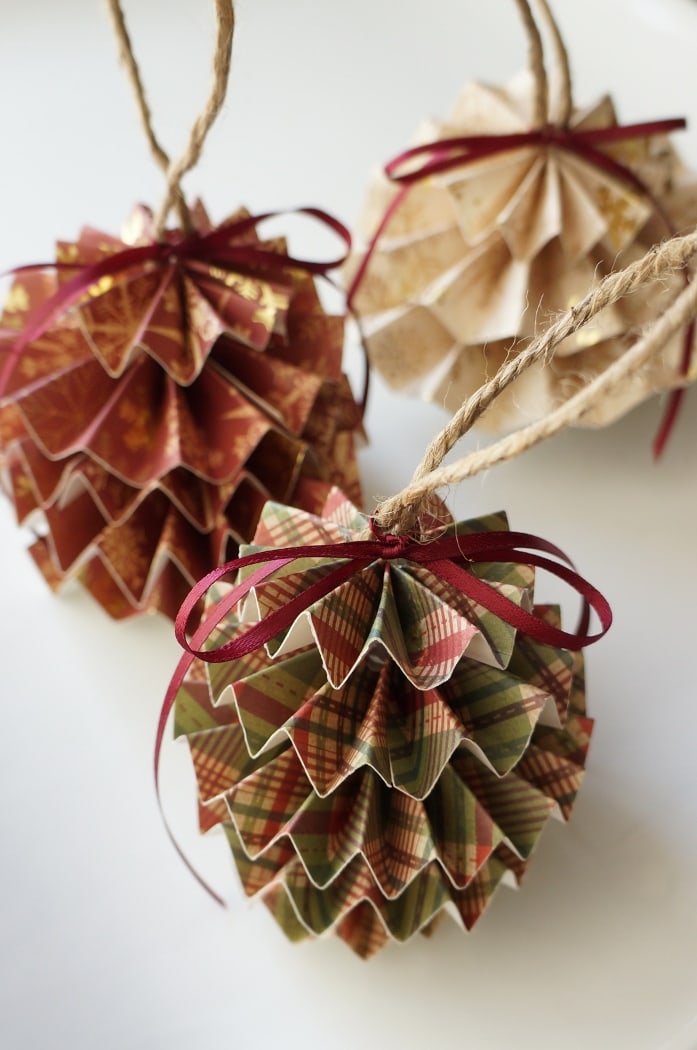 natural decor christmas tree DIY Paper Christmas Ornaments DIY Inspired