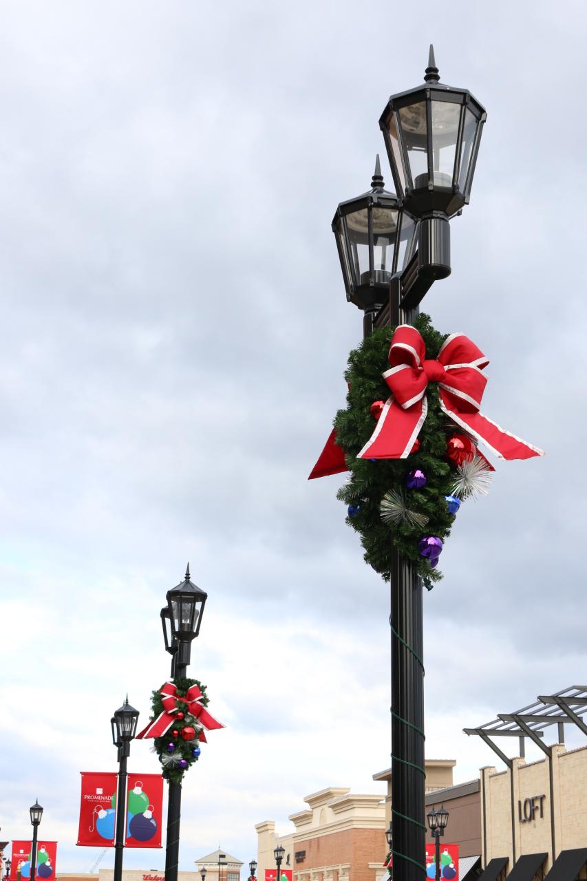 light pole christmas decor Pine Spray Light Pole Decoration