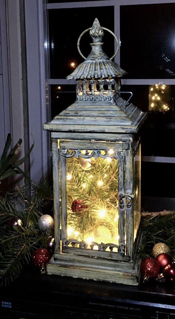 christmas lanterns decor ideas 40+ Unique DIY Christmas Lantern Decoration Ideas / Inspo Hike n Dip