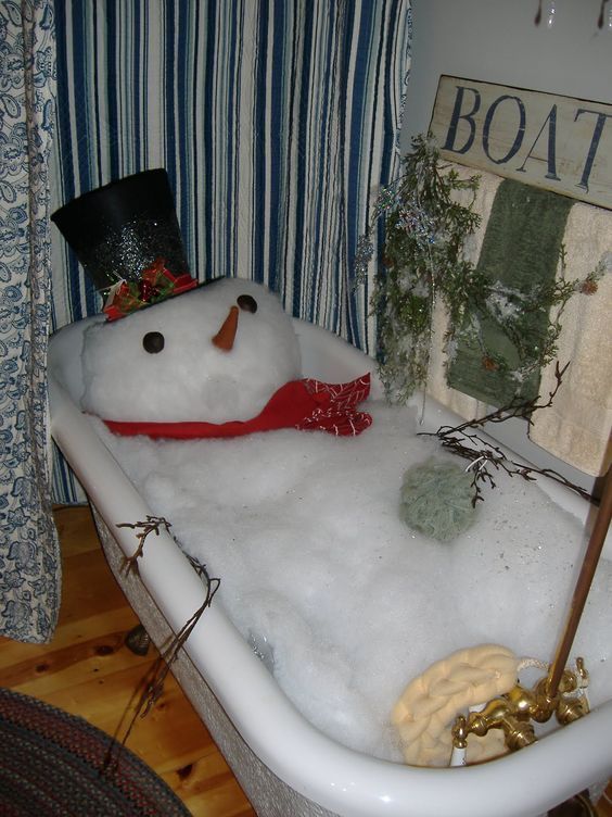 funny christmas bathroom decor 15 Brilliant Christmas Bathroom Decor Ideas