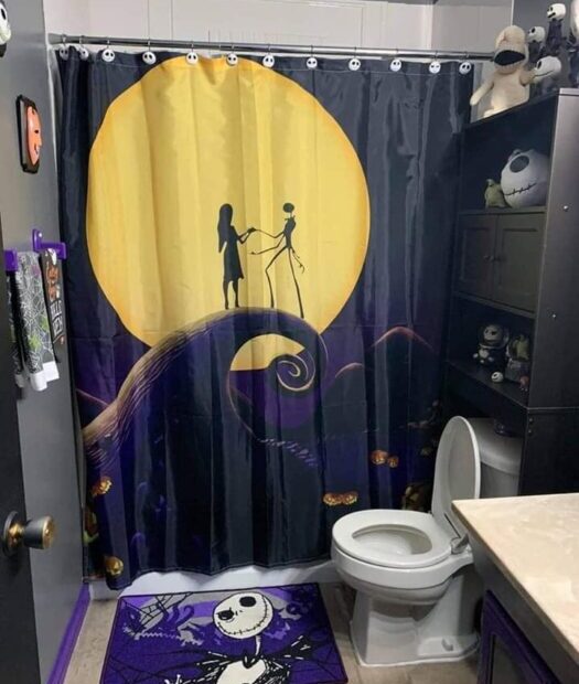 the nightmare before christmas bathroom decor This Person Created A Nightmare Before Christmas Themed Bathroom And