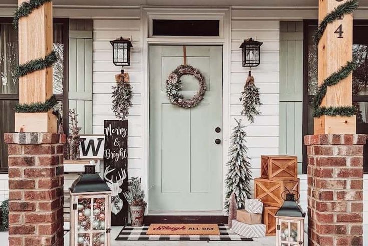 black and white farmhouse christmas decor Modern Farmhouse Christmas Decor home tour Farmhousehub Christmas