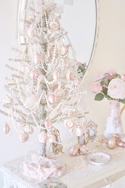 christmas decor must haves 10 Most Pretty & Inspirational Christmas Decor MustHaves Updated J