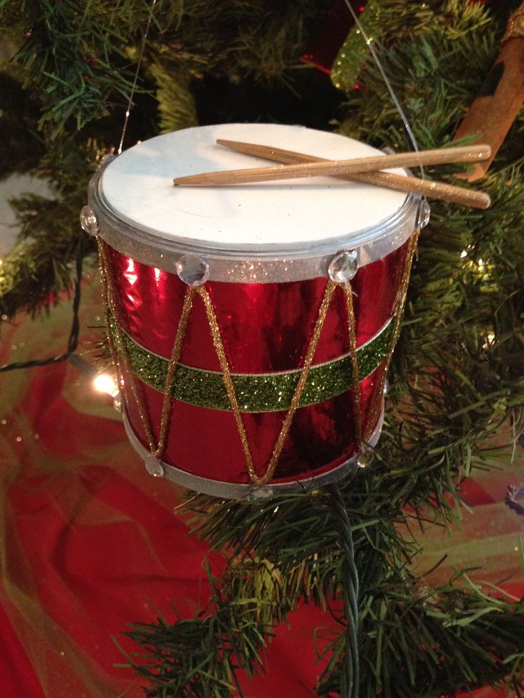 large christmas drum decor 12 Drummers Drumming Twelve days of christmas, Christmas tree