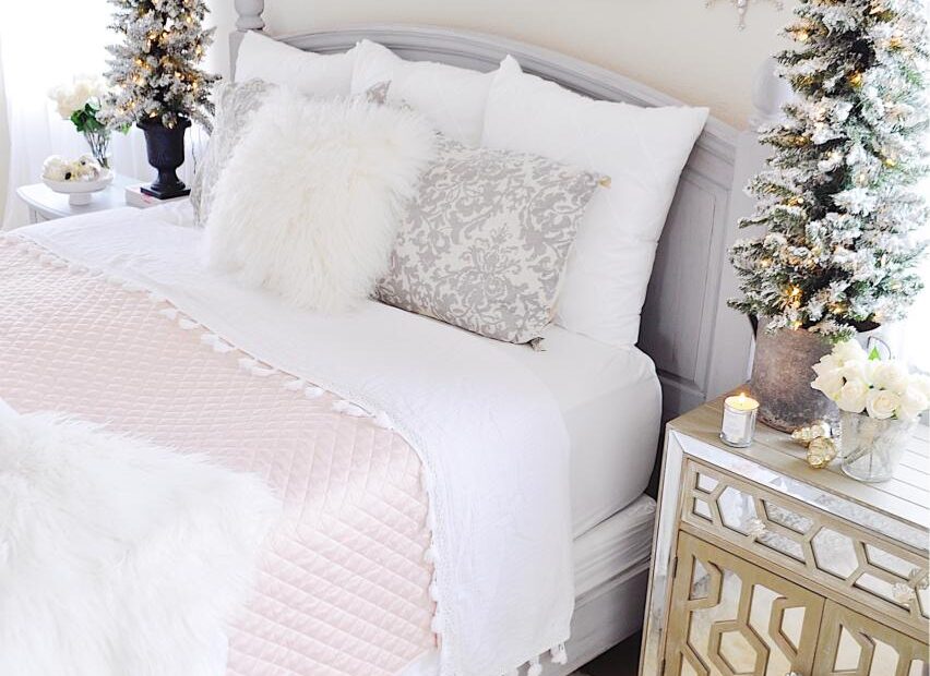 christmas bedroom decor pinterest Simple Christmas Decor Ideas For Your Bedroom — 2 Ladies & A Chair