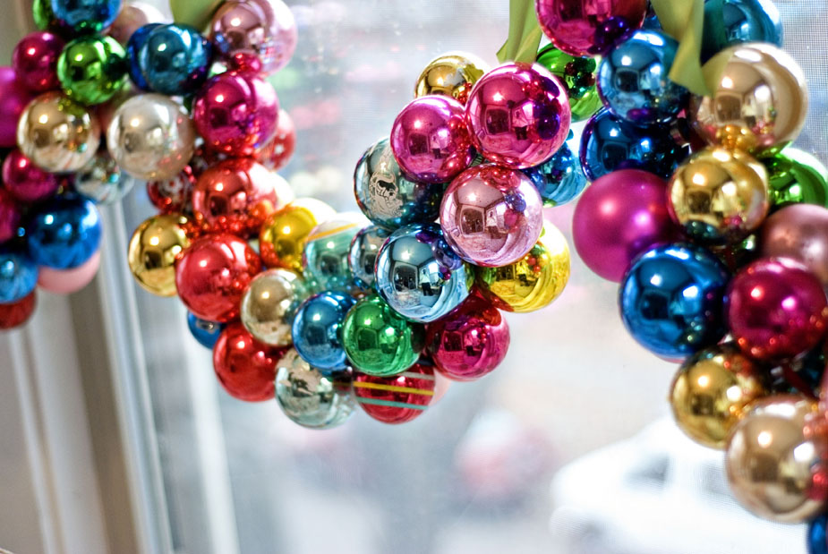 christmas bulbs decoration ideas Five New Uses for Christmas Bulb Ornaments