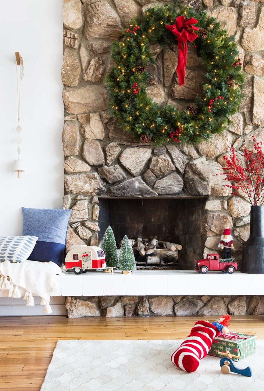 christmas decor around fireplace Sự phụ kiện đầy hứng khởi christmas decor for fireplace Giáng sinh