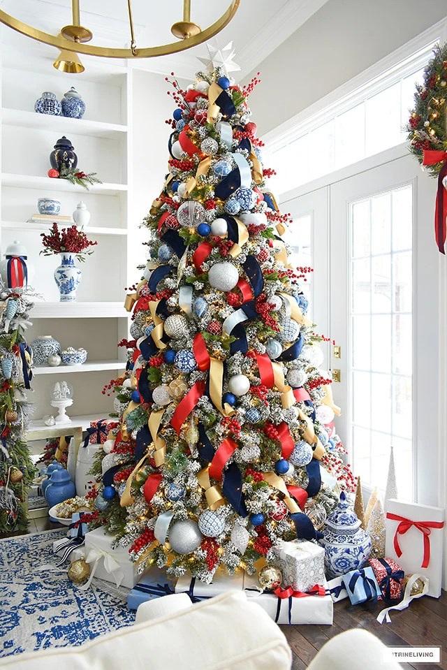 red blue christmas decor Sophisticated Blue and Red Christmas Tree CITRINELIVING