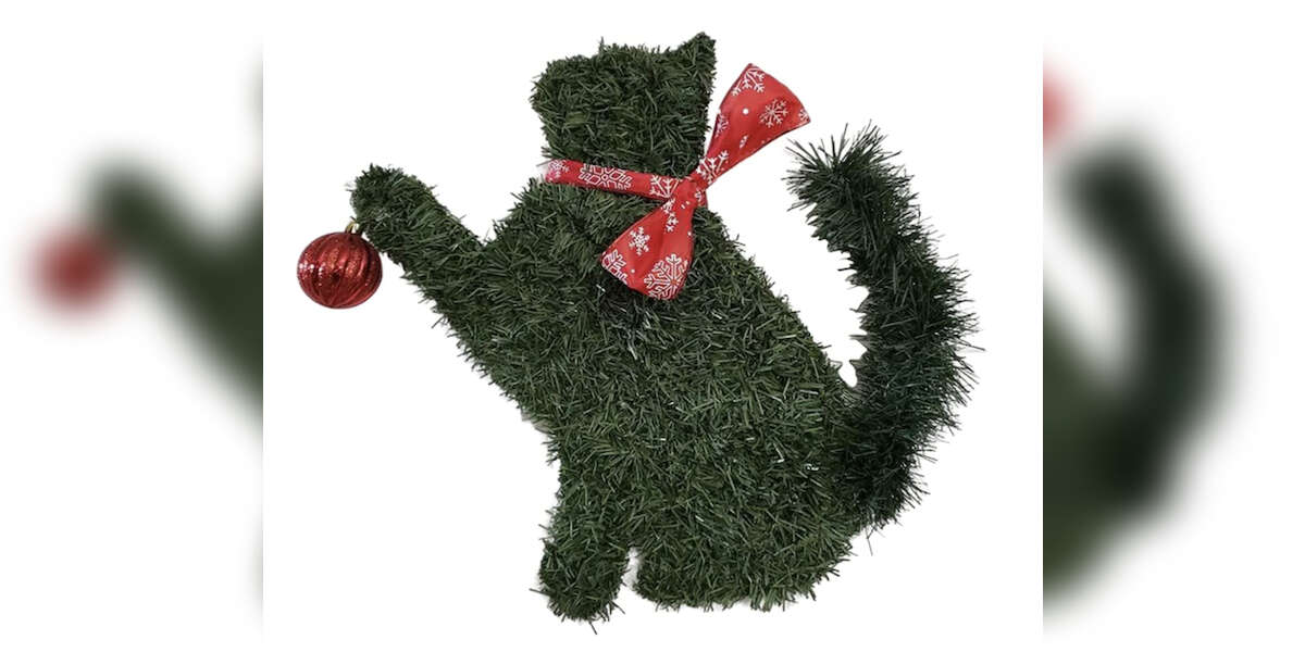 cat christmas yard decor 6 Festive Outdoor Cat Decorations For Christmas DodoWell The Dodo