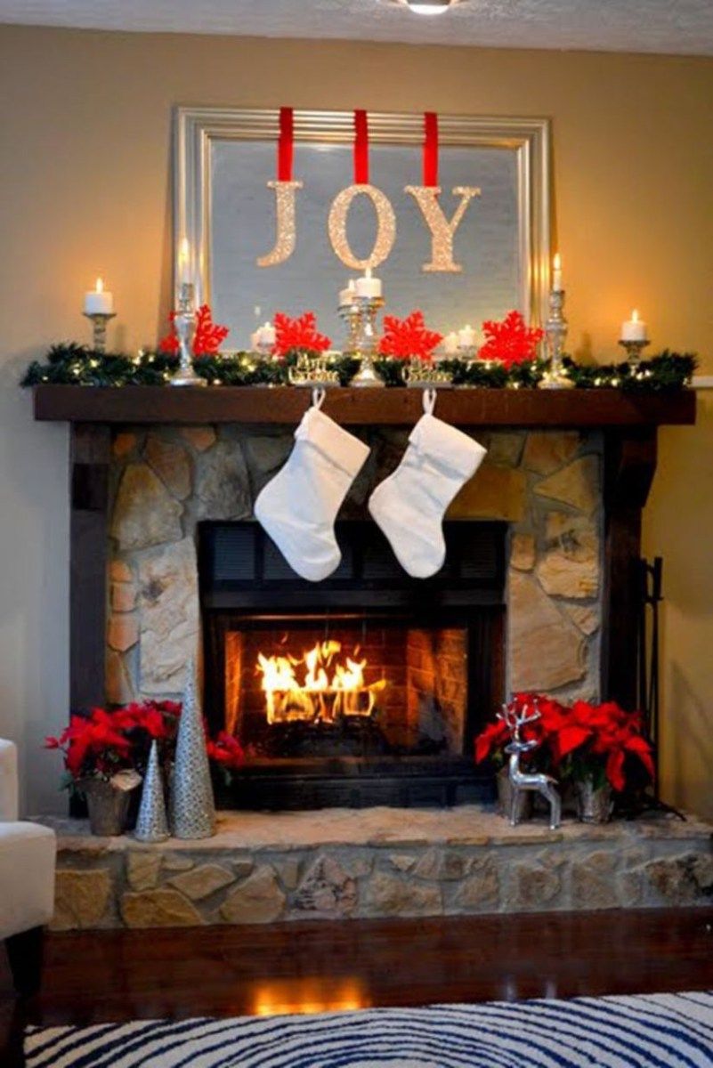 christmas decor no fireplace Inspiring christmas fireplace mantel decoration ideas 45 Christmas