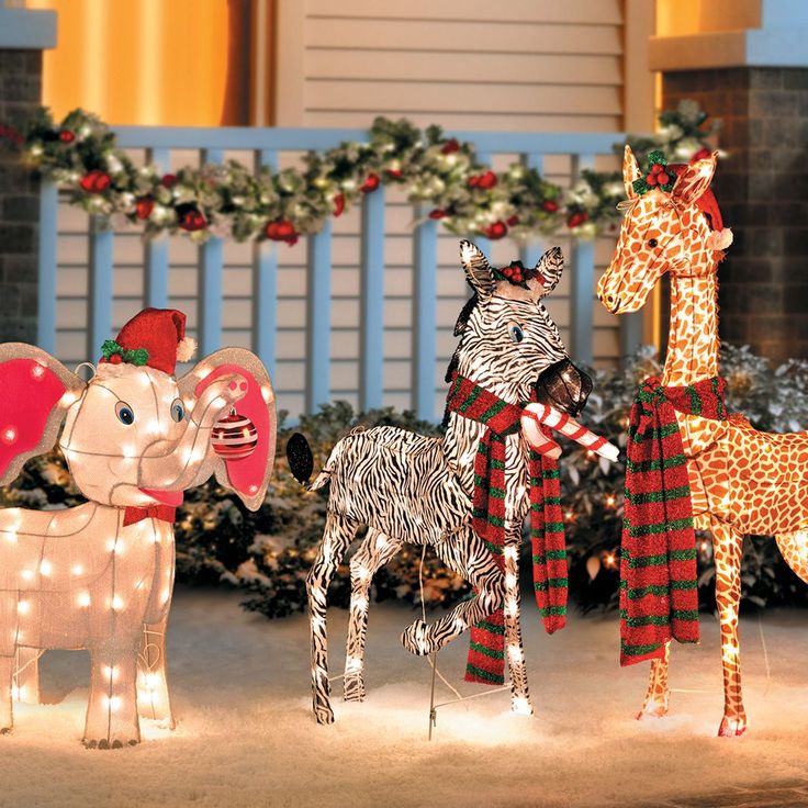 elephant christmas outdoor decorations These outdoor Christmas decorations are totally cute and a little bit