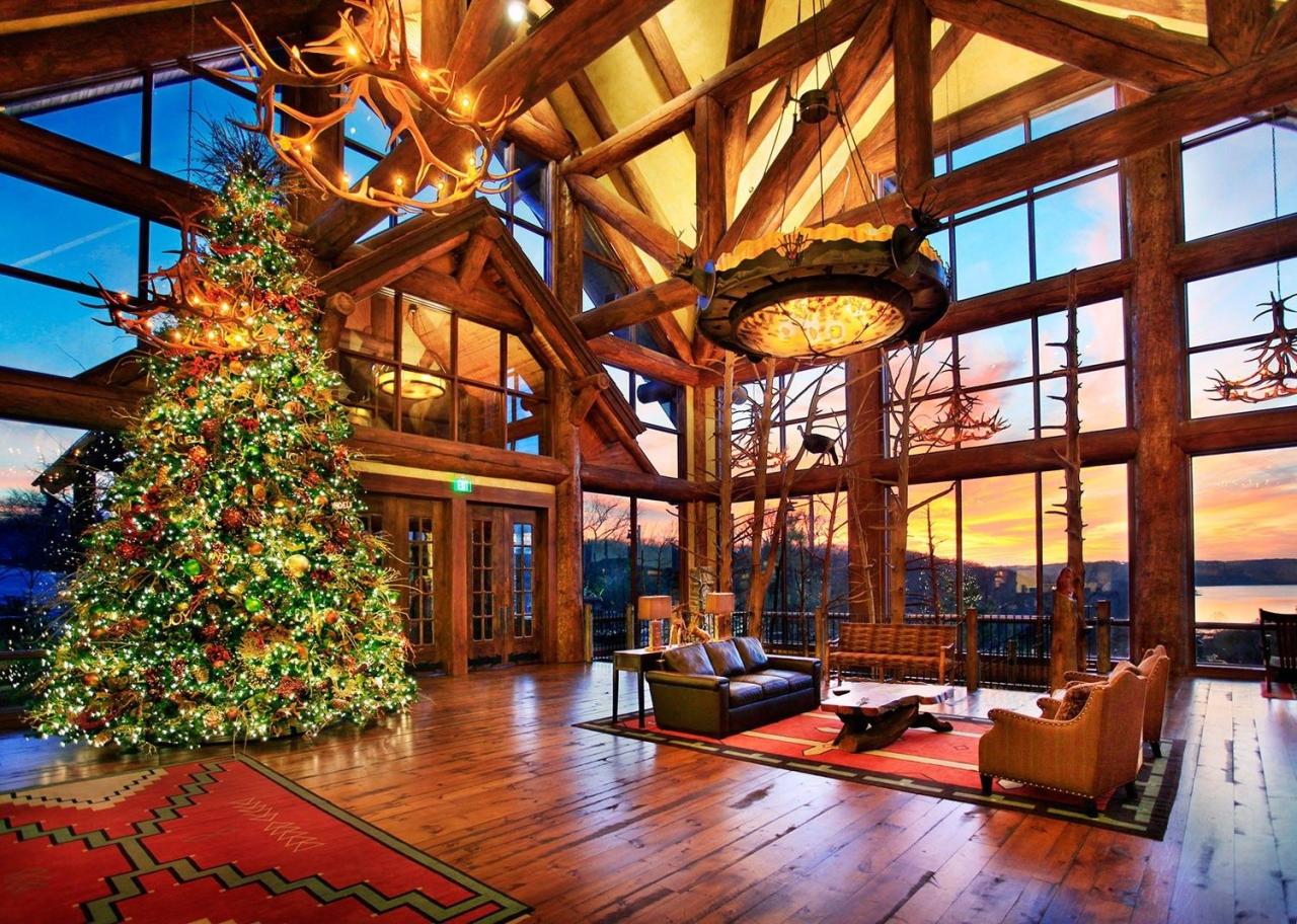 christmas decorating ideas for log cabin Pin by Victoria Anne on Log Mansions Log home decorating, Cabin