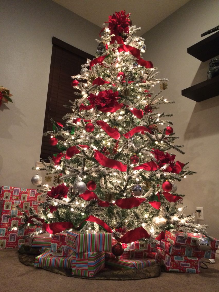 christmas decor silver and red 20+ Silver And Red Christmas Trees