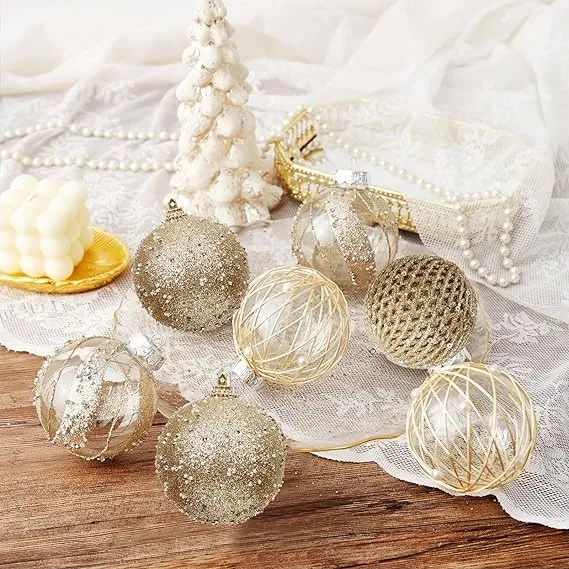 champagne color christmas decor How to decorate your Christmas Tree Champagne Palette