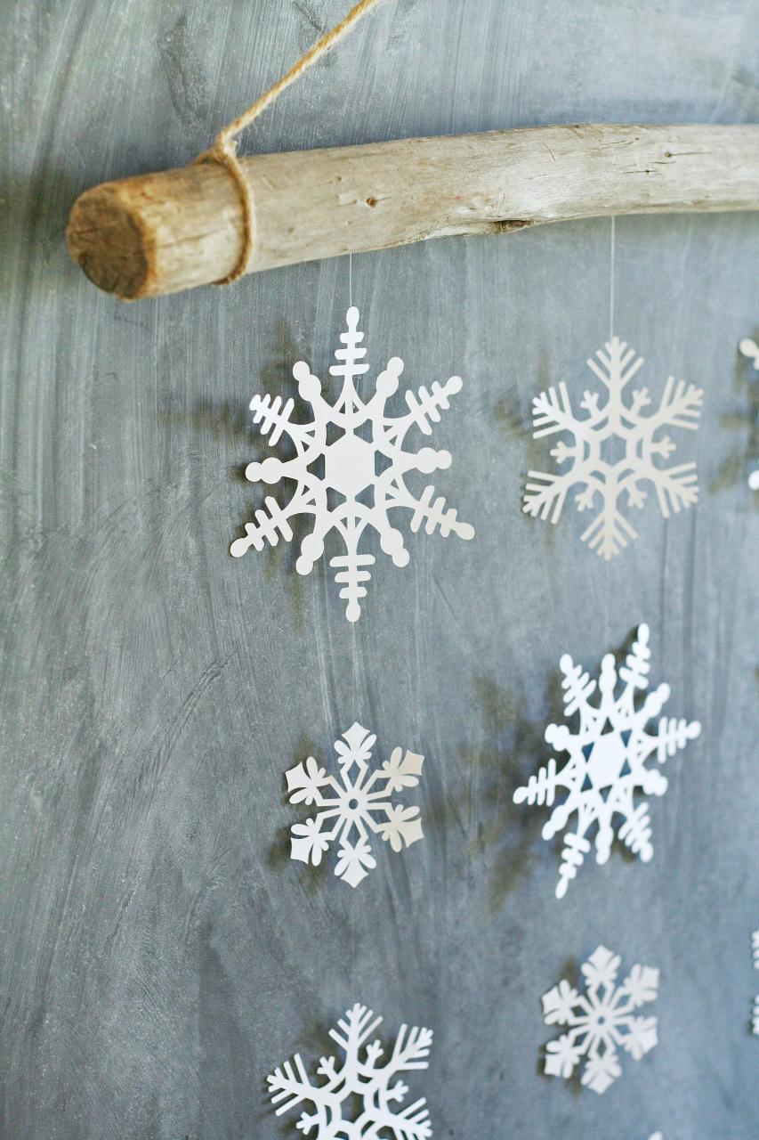 snow theme christmas decor Simple Snowflake Wall Hanging Winter Decor Winter Diy, Winter Crafts