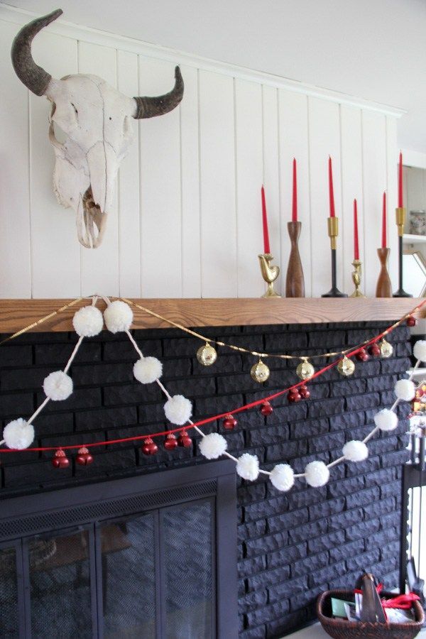 black fireplace christmas decor Black Fireplace with Garlands HandmadeHomeDecorIdeas Modern