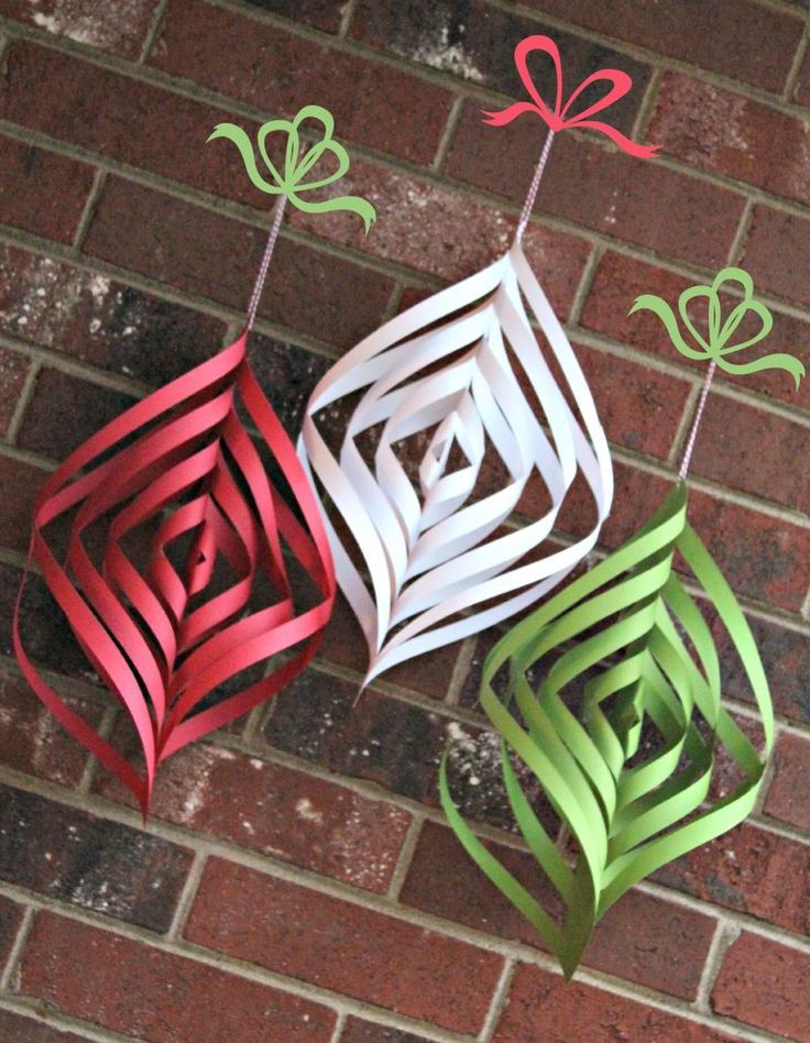 christmas decorations you can make with paper 40+ DIY Christmas Decorations You can Easily Pull Off Paper christmas