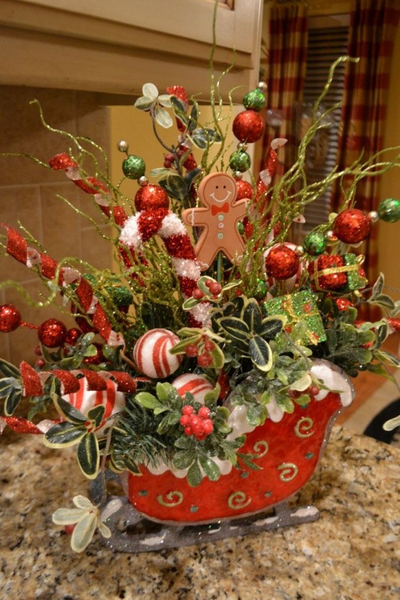 christmas sleigh decor ideas 20 Sleigh Decoration Ideas during Winter this Year