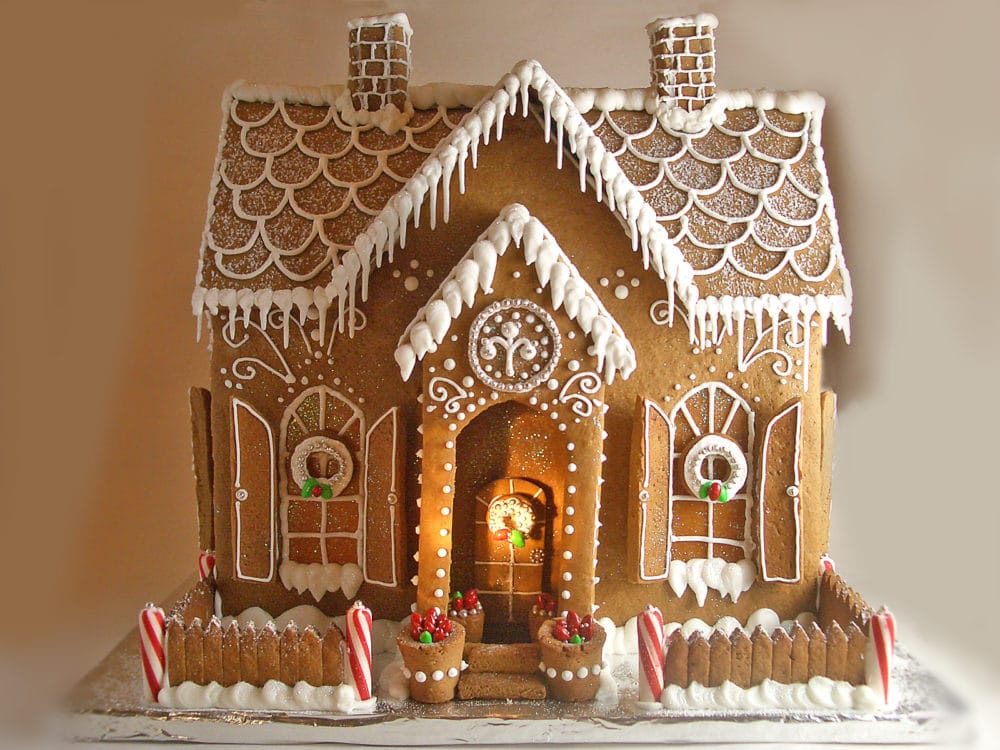 christmas gingerbread house decor 14 Incredible Gingerbread Houses Pretty My Party