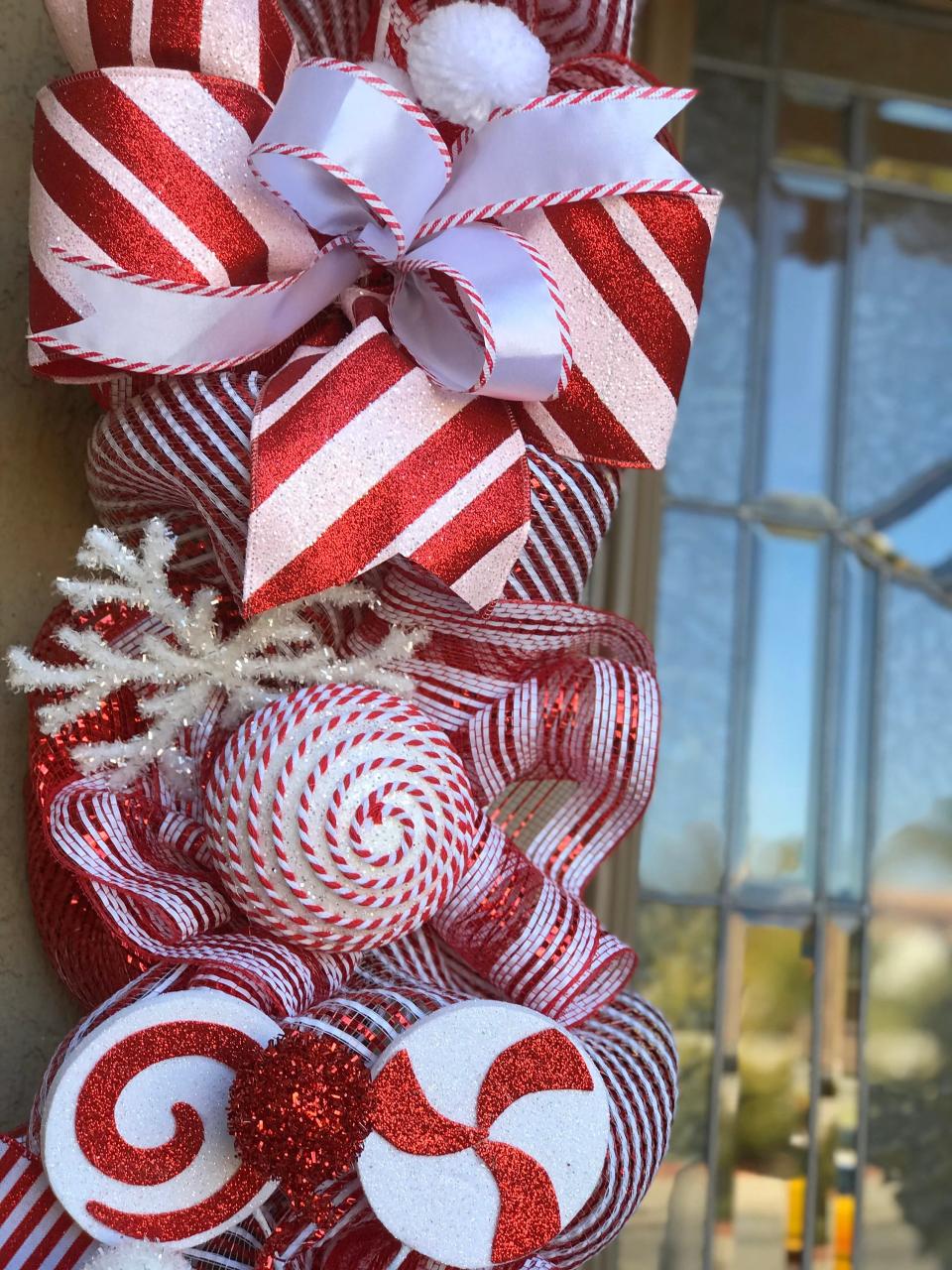 red and white christmas decor ideas Outdoor Christmas Garland with Lights, Red and White Christmas Door