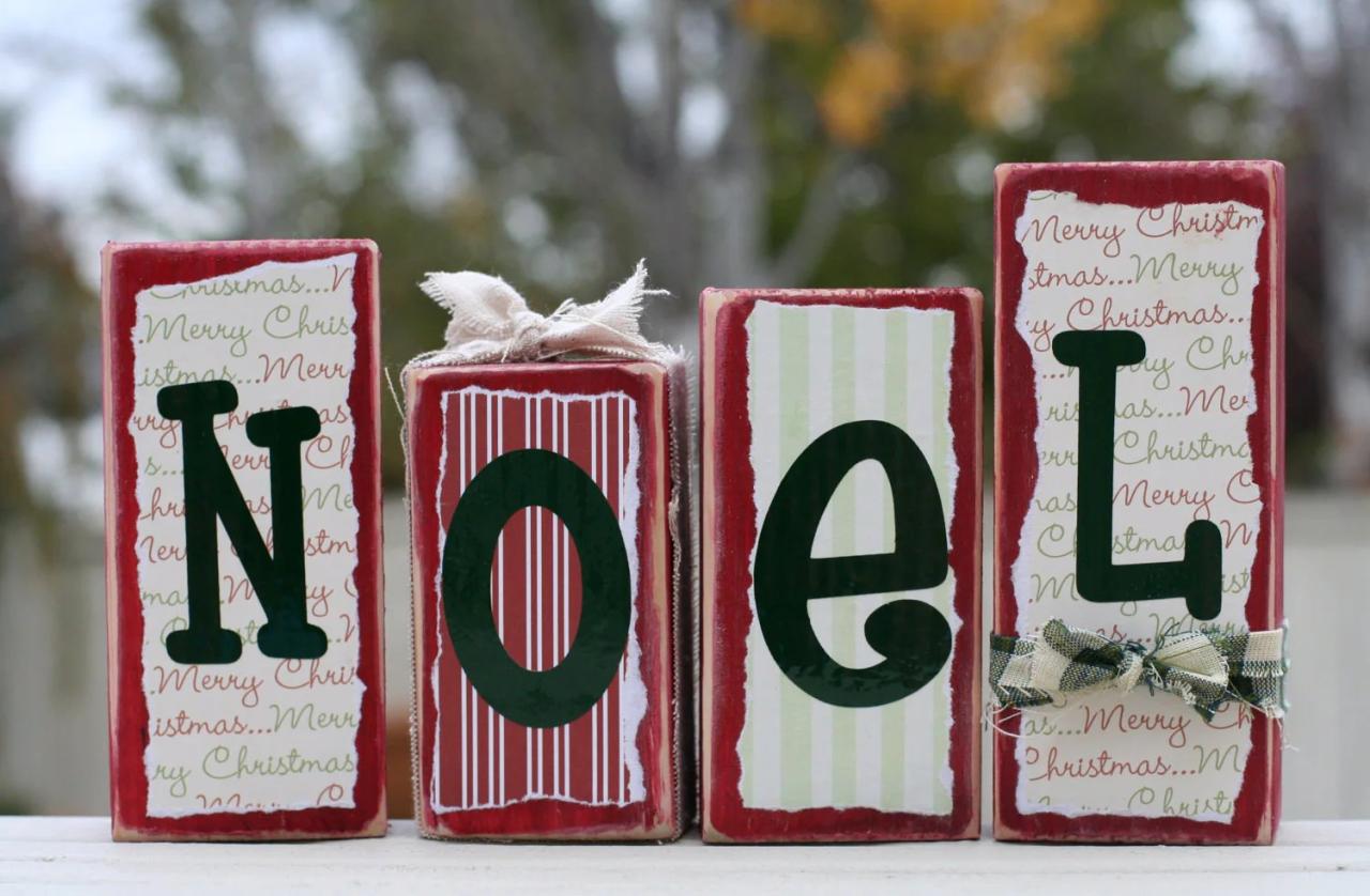 christmas wood block decor NOEL wood block set. Country Christmas decor.