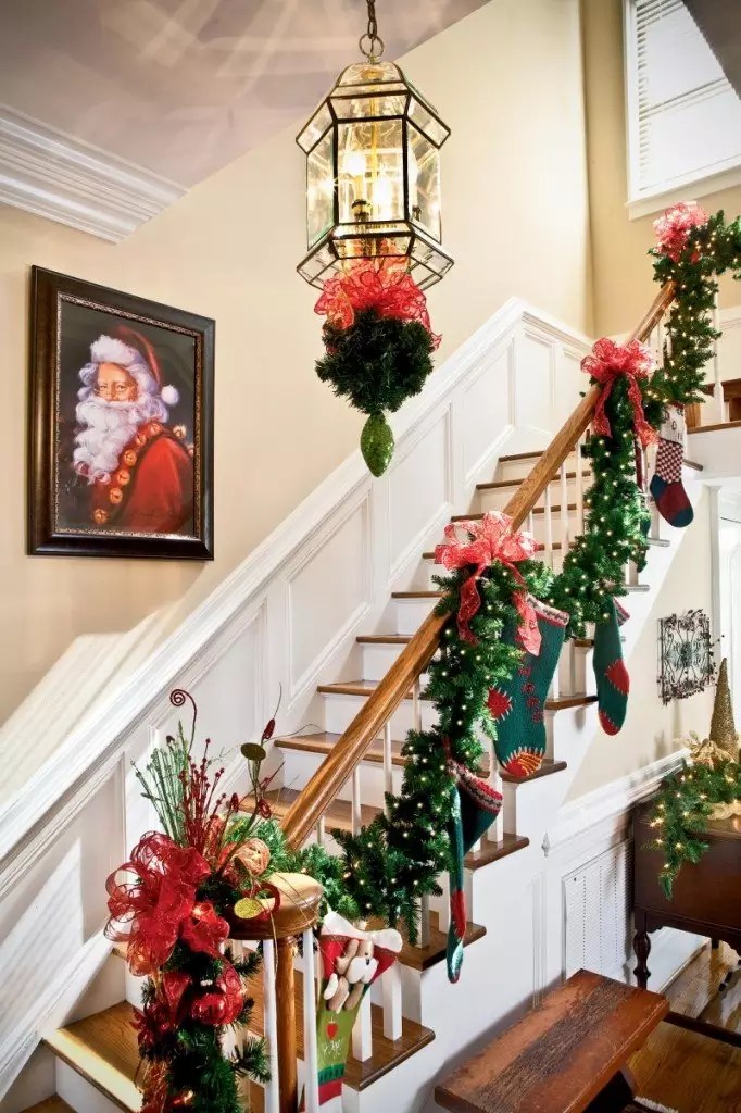 christmas decorations for outdoor stairs 20 Brilliant Christmas Staircase Decorations That Will Make Your